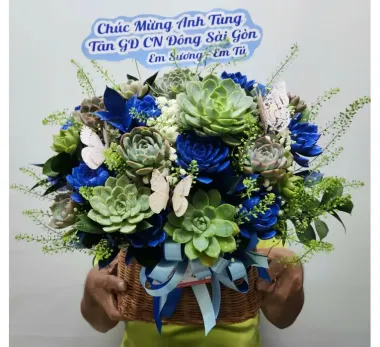 Giỏ Hoa Sen Đá Đẹp TP.HCM – Quà Tặng Bền Vững Từ Hoa Tươi Angel Quận 3