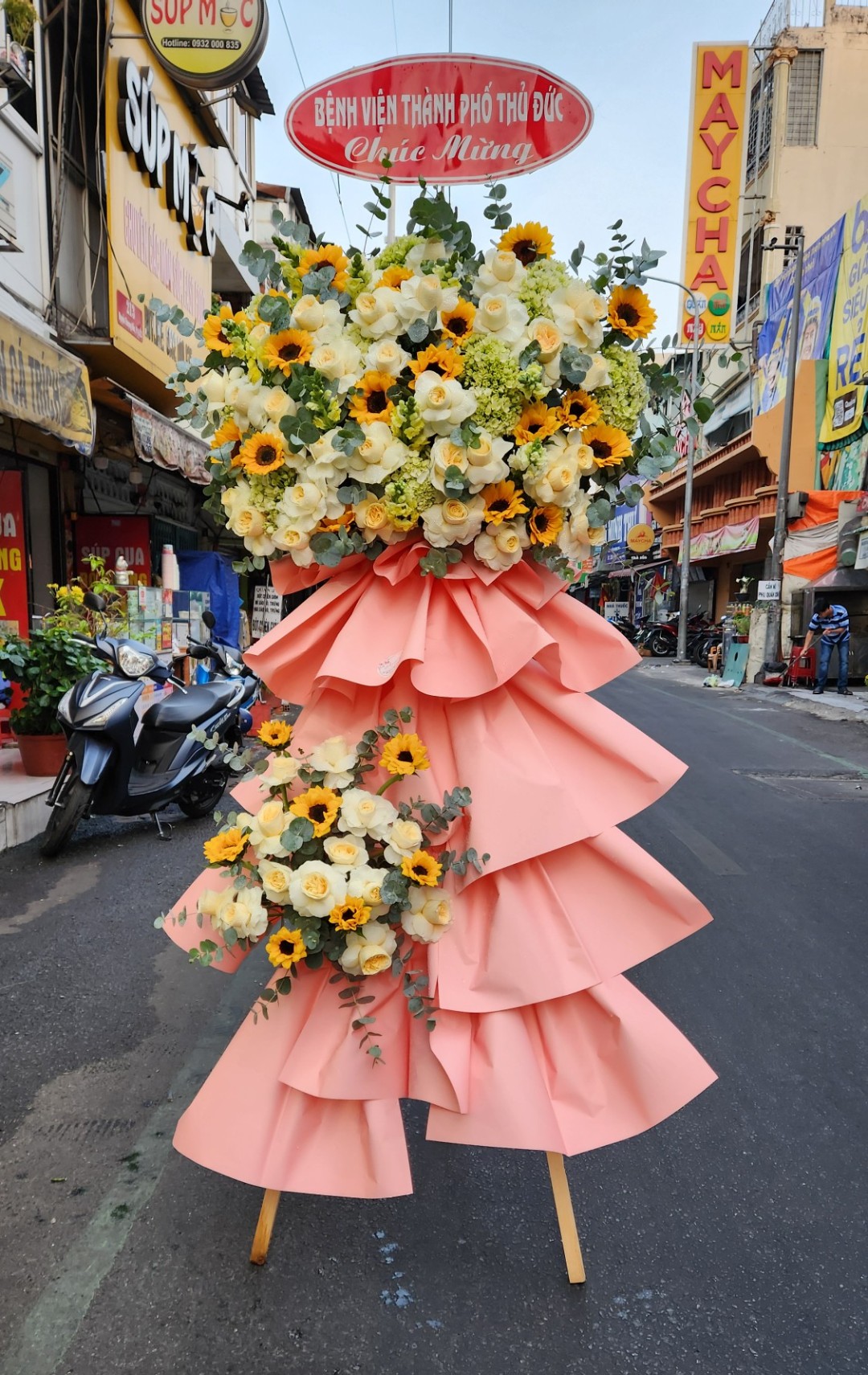 kệ hoa khai trương hoa hướng dương