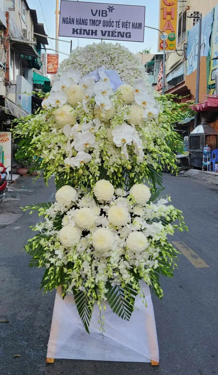 V&ograve;ng Hoa Chia Buồn TP.HCM