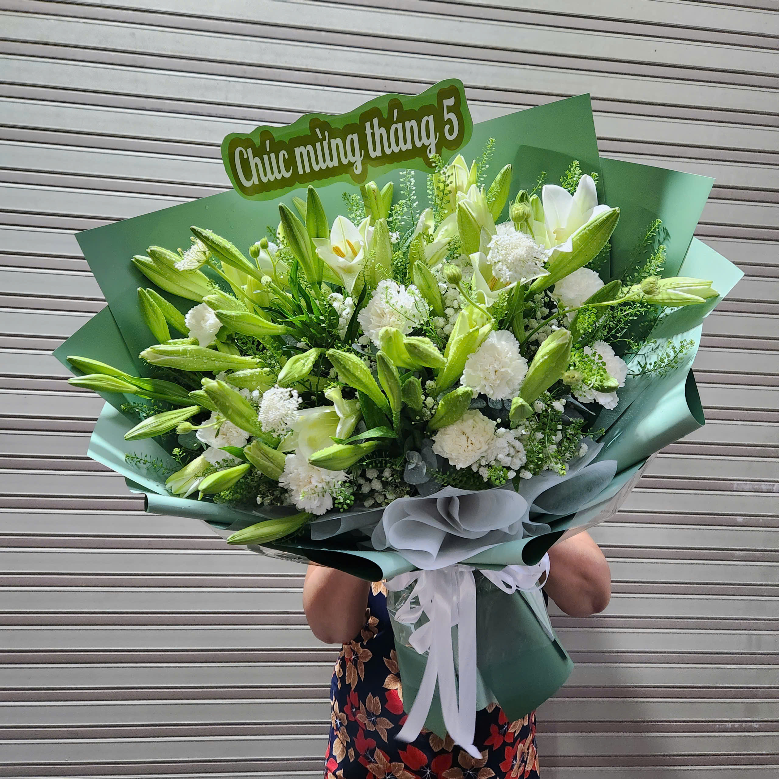 Bó Hoa Loa Kèn Trắng Tinh Khôi