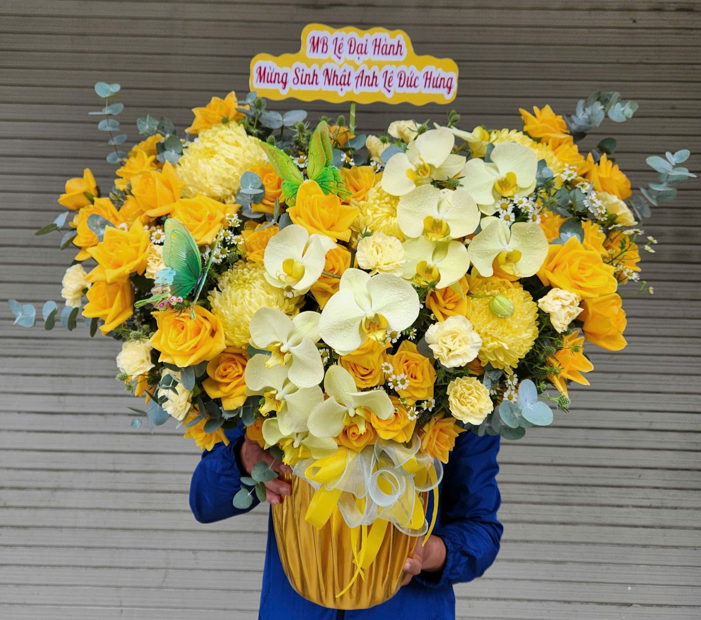 Lẵng Hoa Tone Vàng