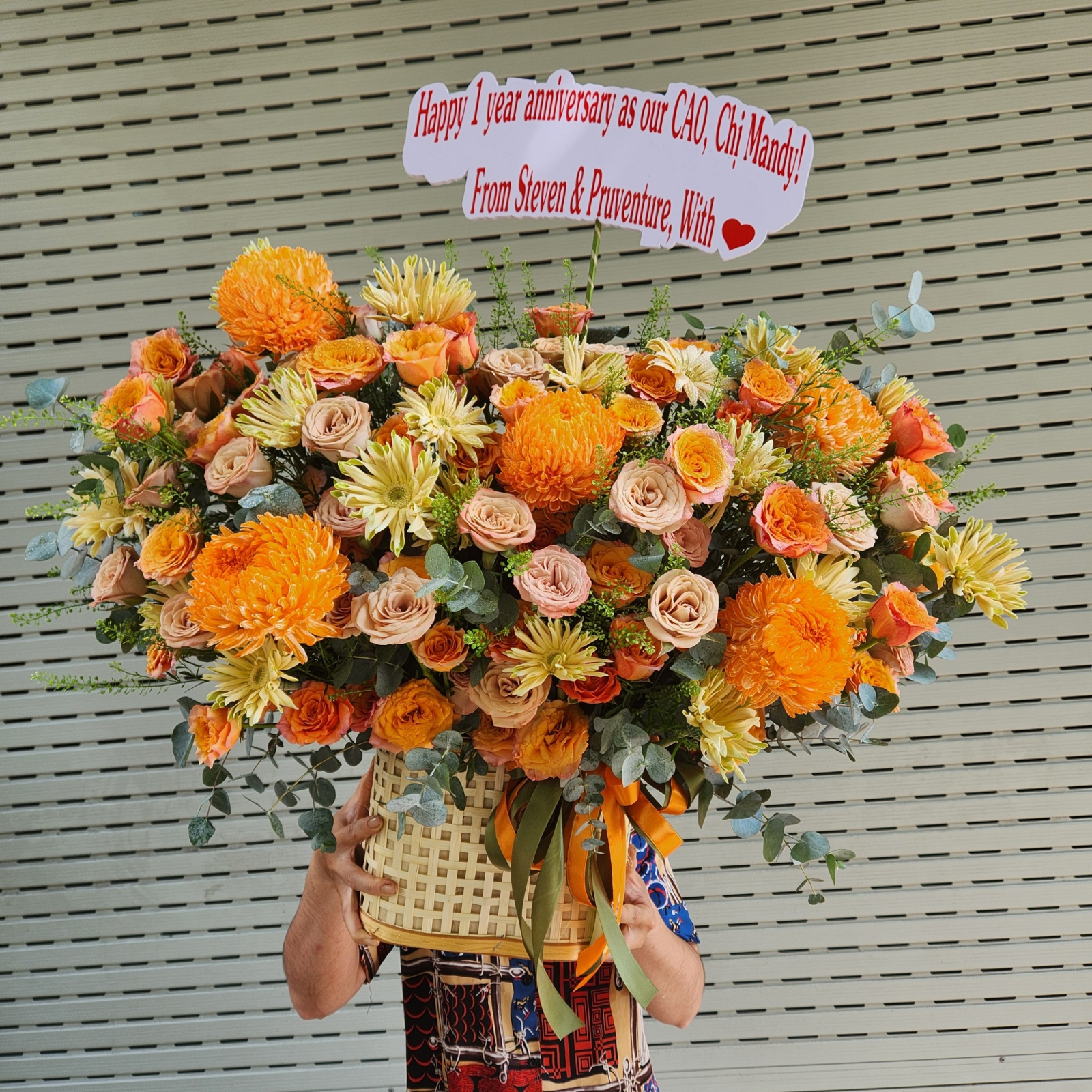 Vòng Hoa Chia Buồn Tone Trắng Tím
