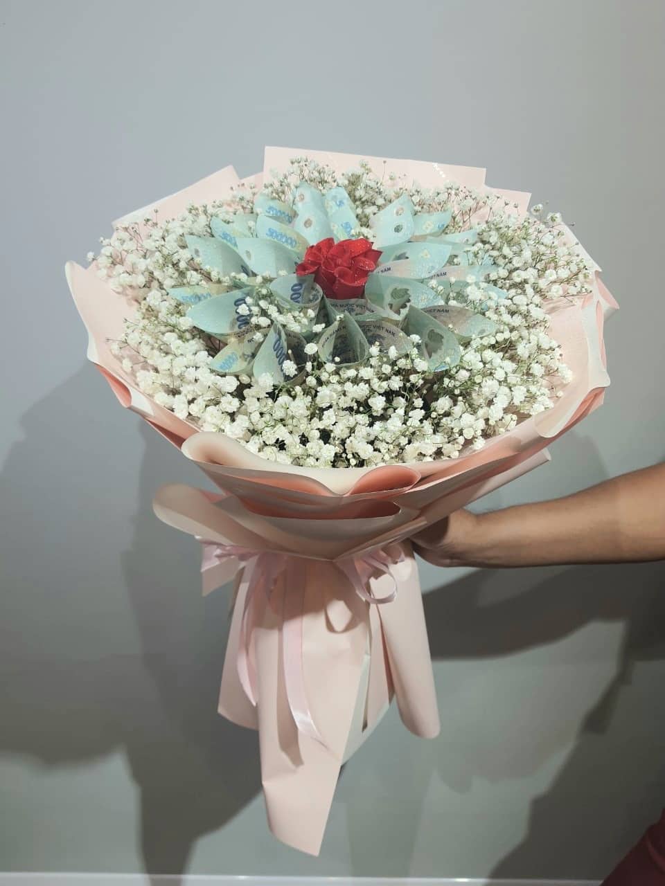 HOA CHÚC MỪNG - NỤ CƯỜI HỒN NHIÊN