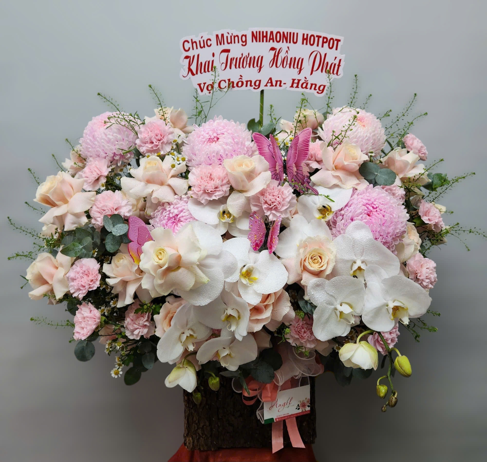 Vòng hoa viếng đám tang