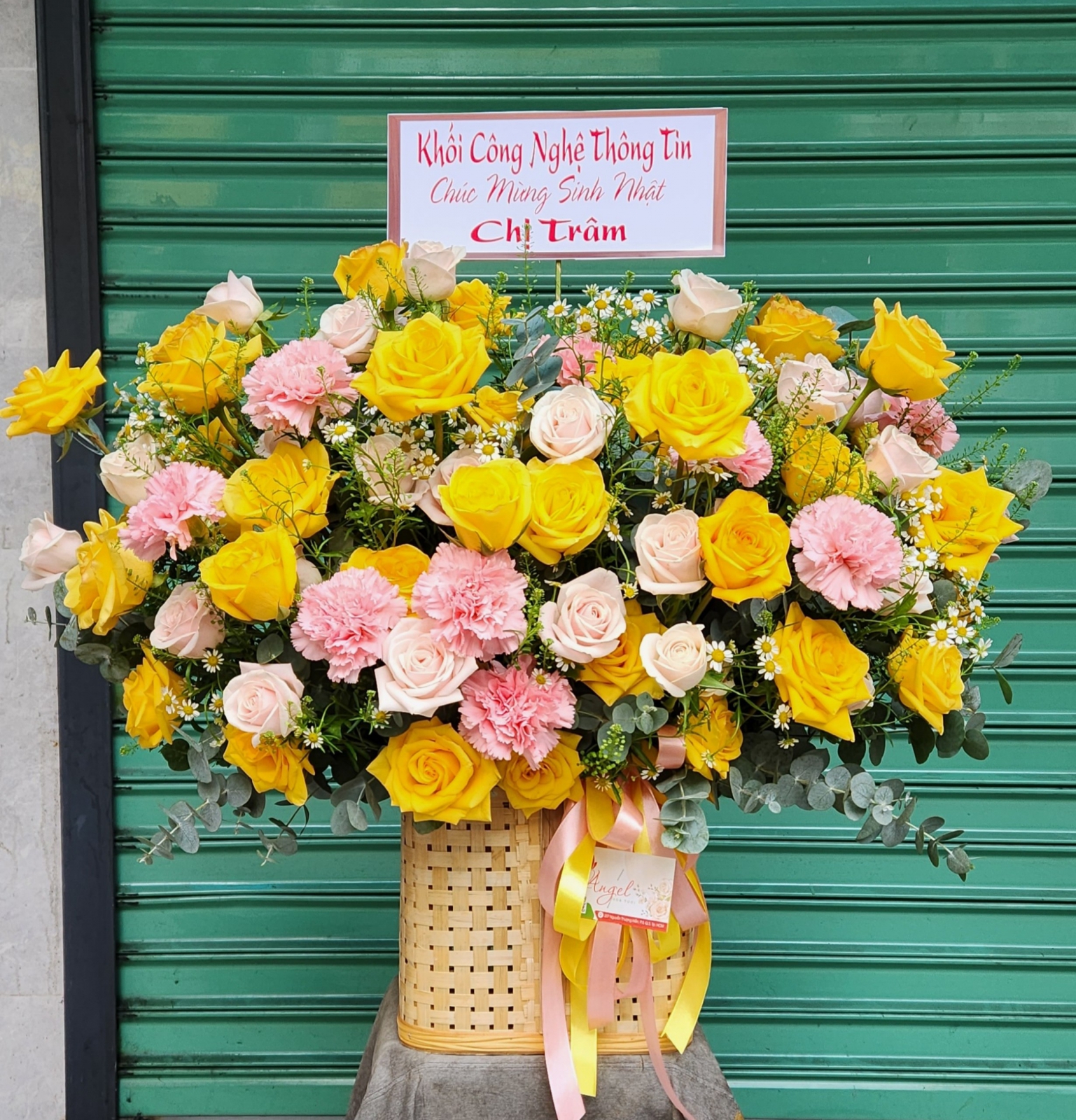 GIỎ HOA HỒNG VÀNG KHAI TRƯƠNG TÀI LỘC 
