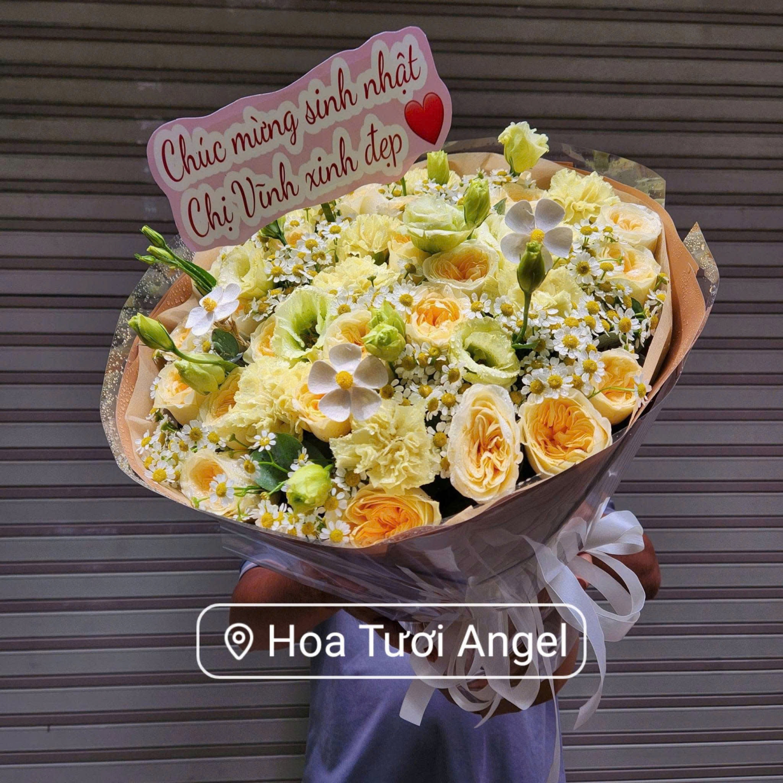Bó Hoa Hồng Đỏ Tặng Người Yêu – Biểu Tượng Tình Yêu Vĩnh Cửu