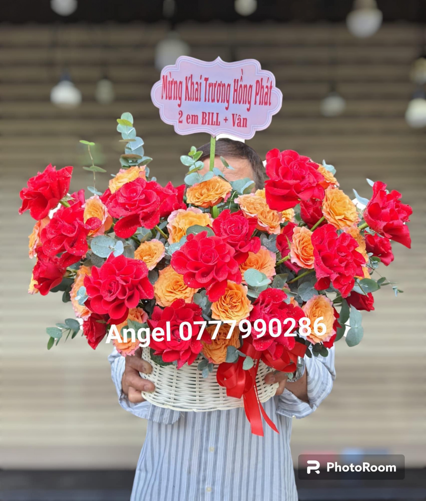 bó hoa hồng chùm sophia side XL gói giấy trắng 