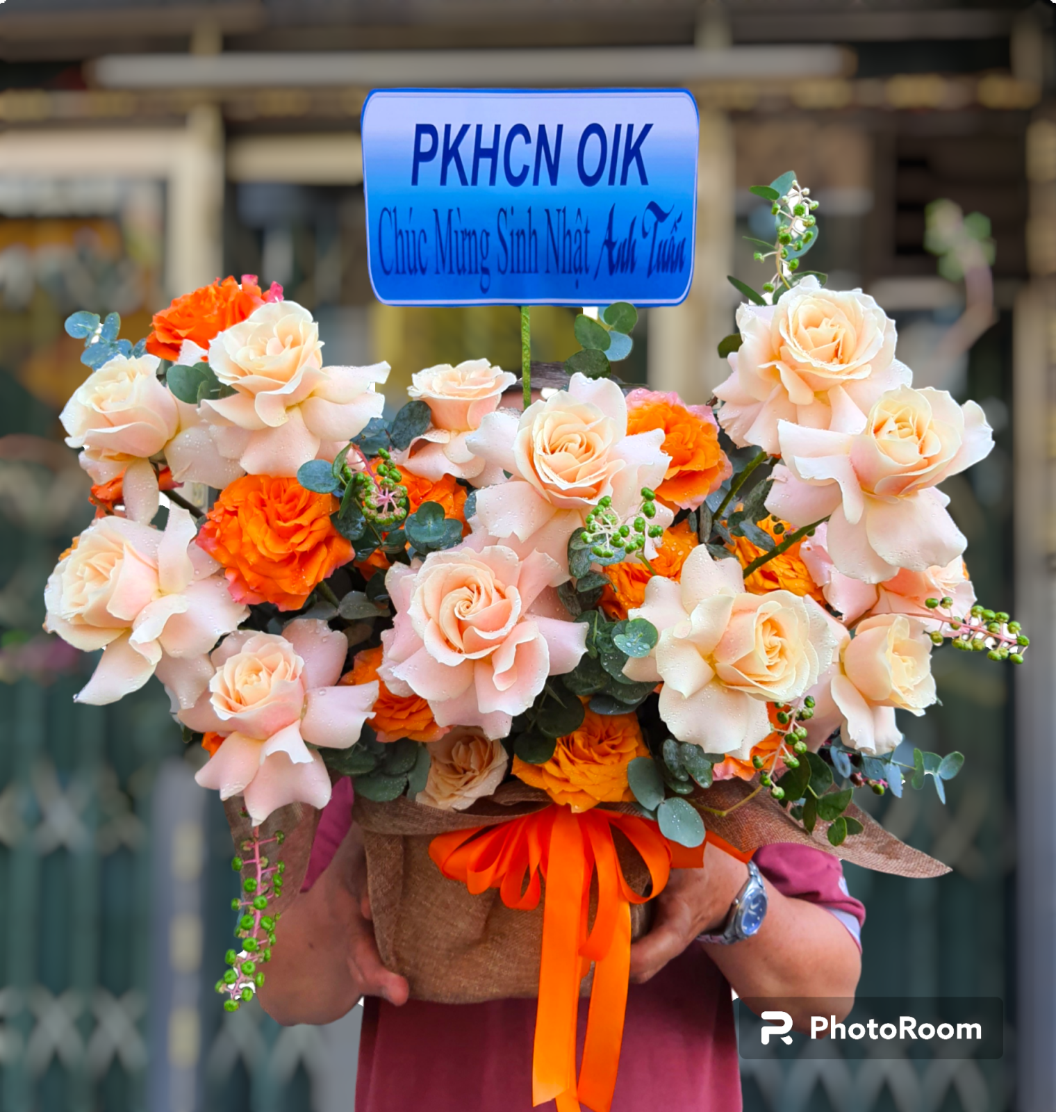 Giỏ Hoa Tặng Sinh Nhật - Món Quà Tươi Thắm
