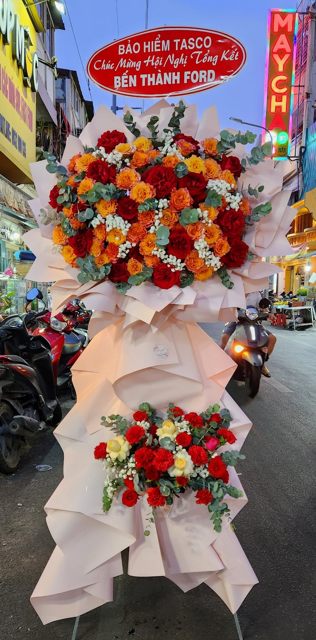 Kệ hoa chúc mừng khai trương nắng mai