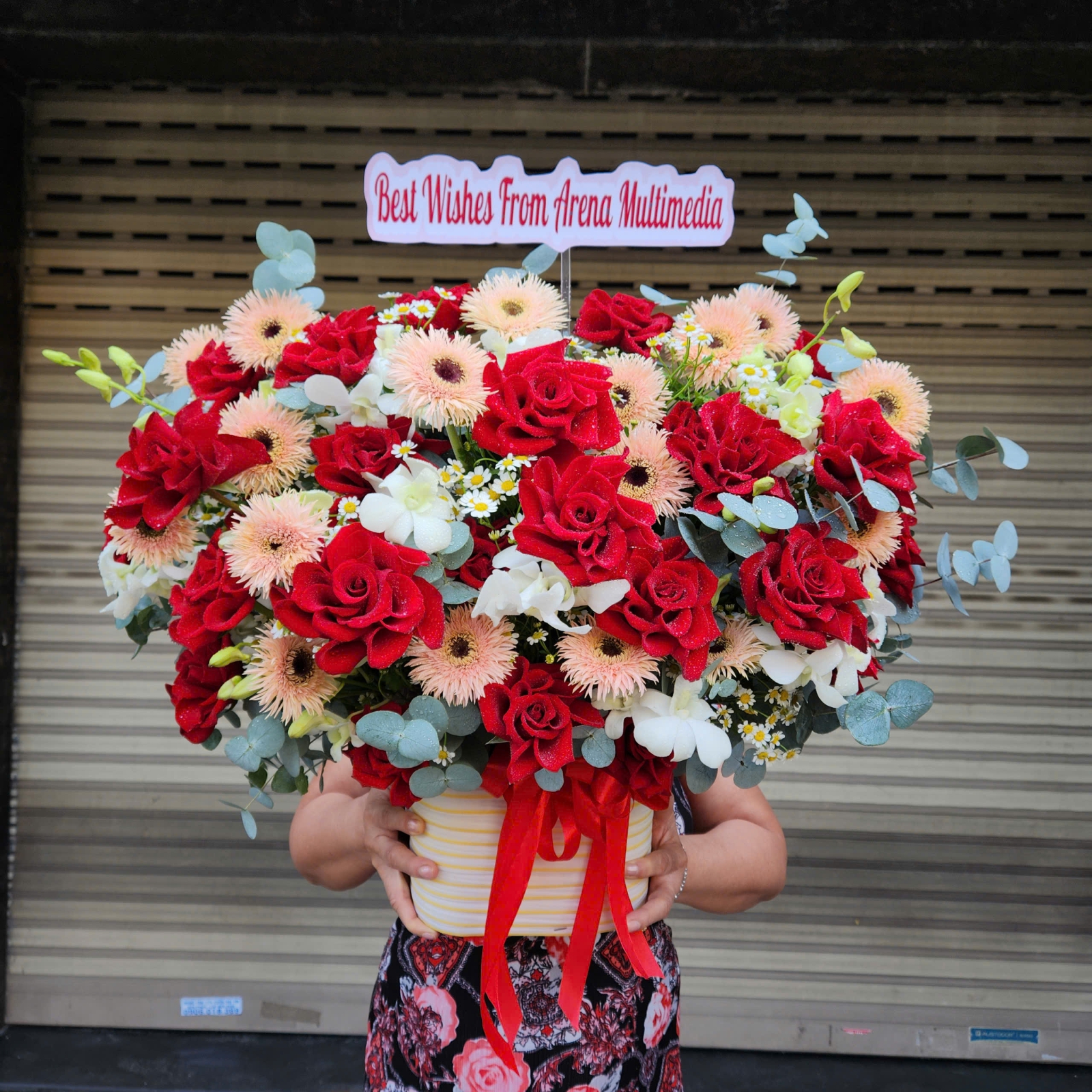 Giỏ Hoa Chúc Mừng Đẹp – Sinh Nhật & Khai Trương