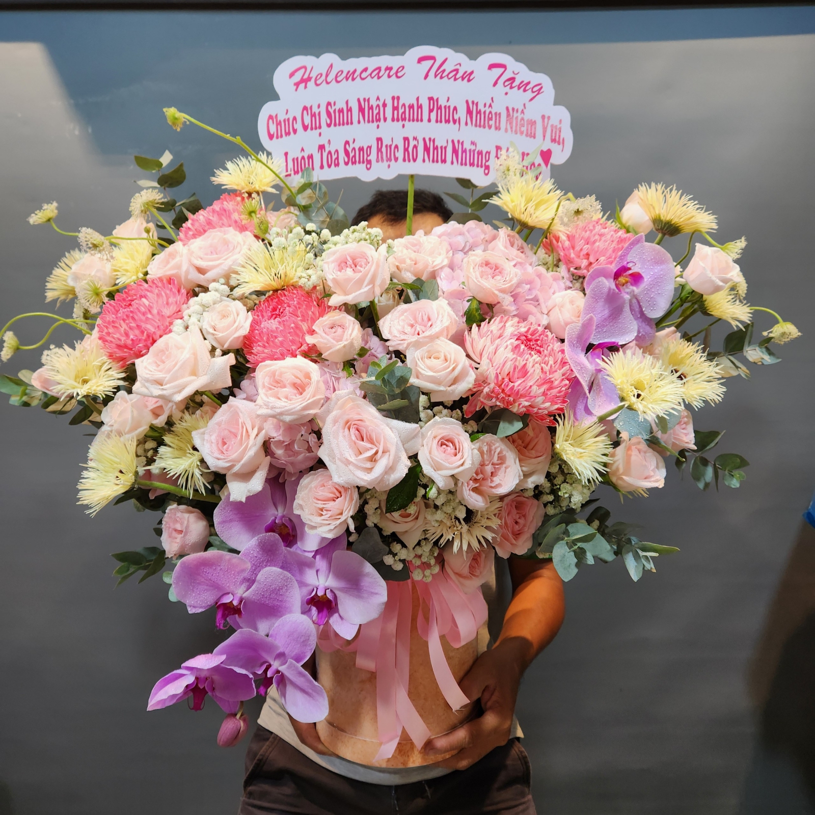 GIỎ HOA CHÚC MỪNG SINH NHẬT TẶNG SẾP NỮ 
