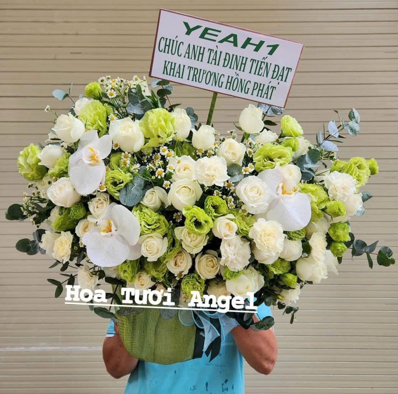 bó hoa hồng kem tặng sinh nhật đơn giản 