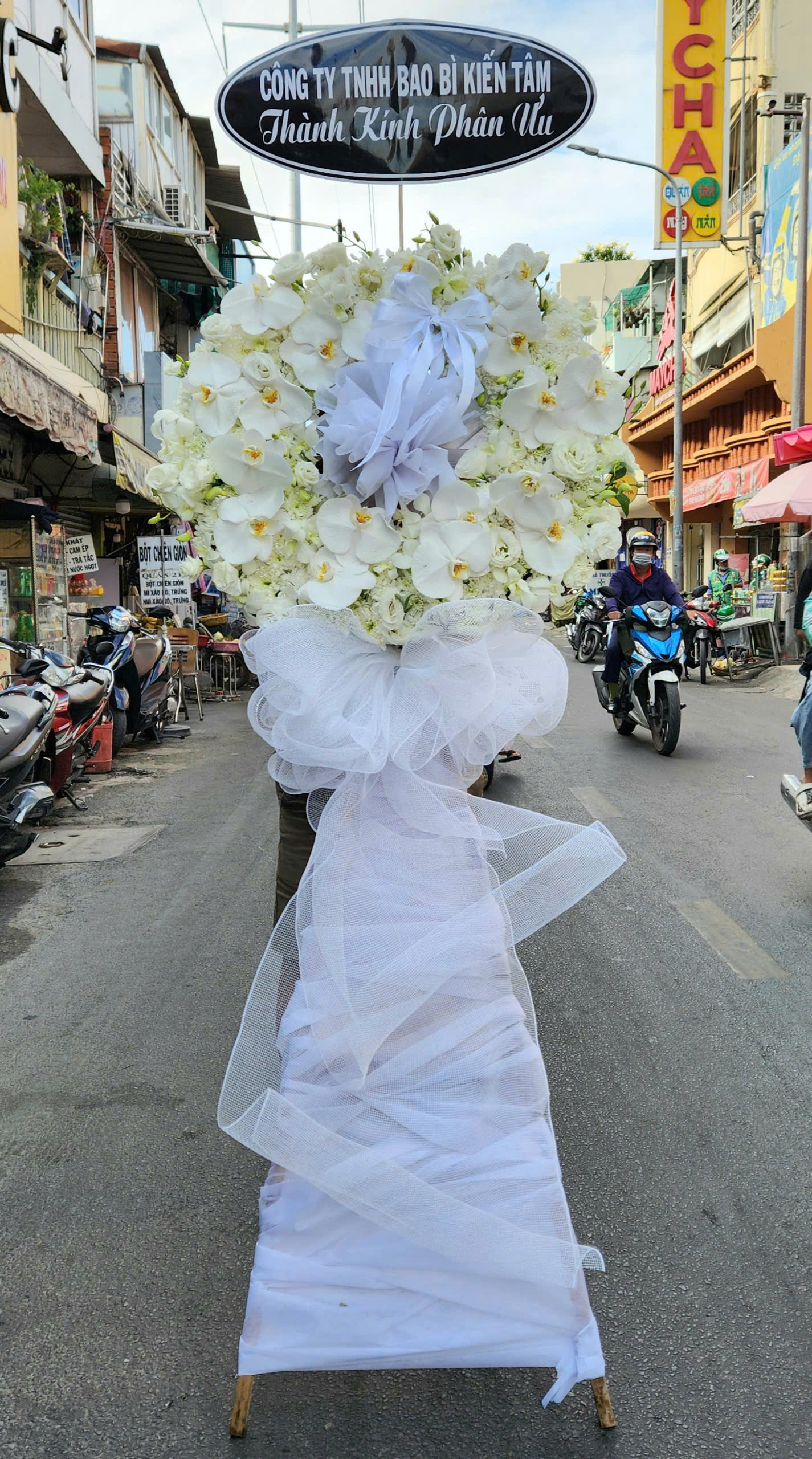 Kệ Hoa Khai Trương Giá Rẻ Đẹp, Sang Trọng Tại TP.HCM | Hoa Tươi Angel