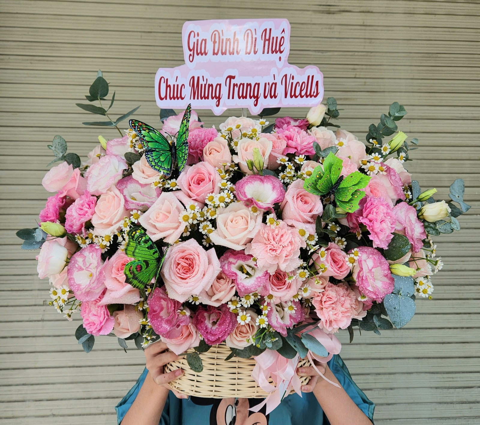 Giỏ hoa sinh nhật sang trọng