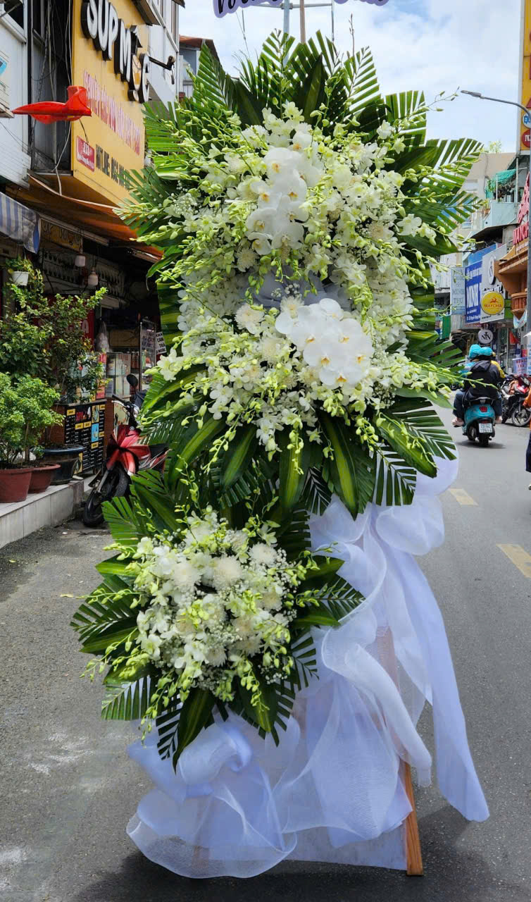 Kệ hoa Chúc mừng đẹp