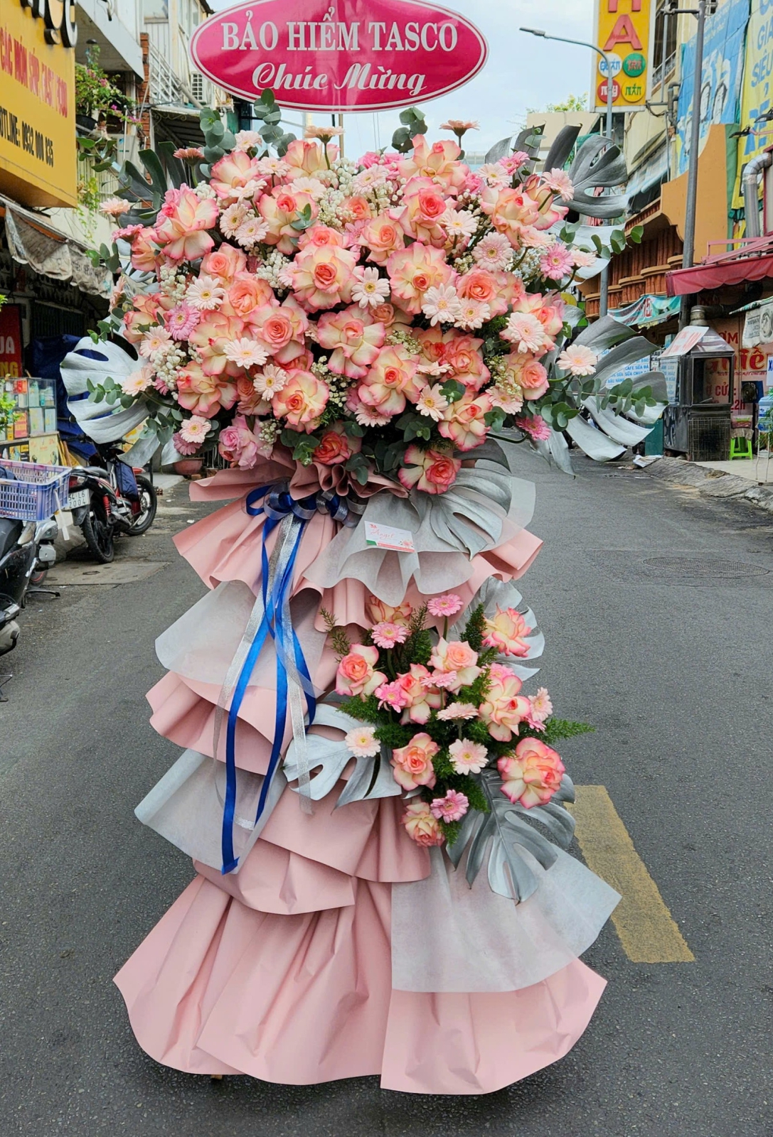 Giỏ hoa hồng tặng sinh nhật