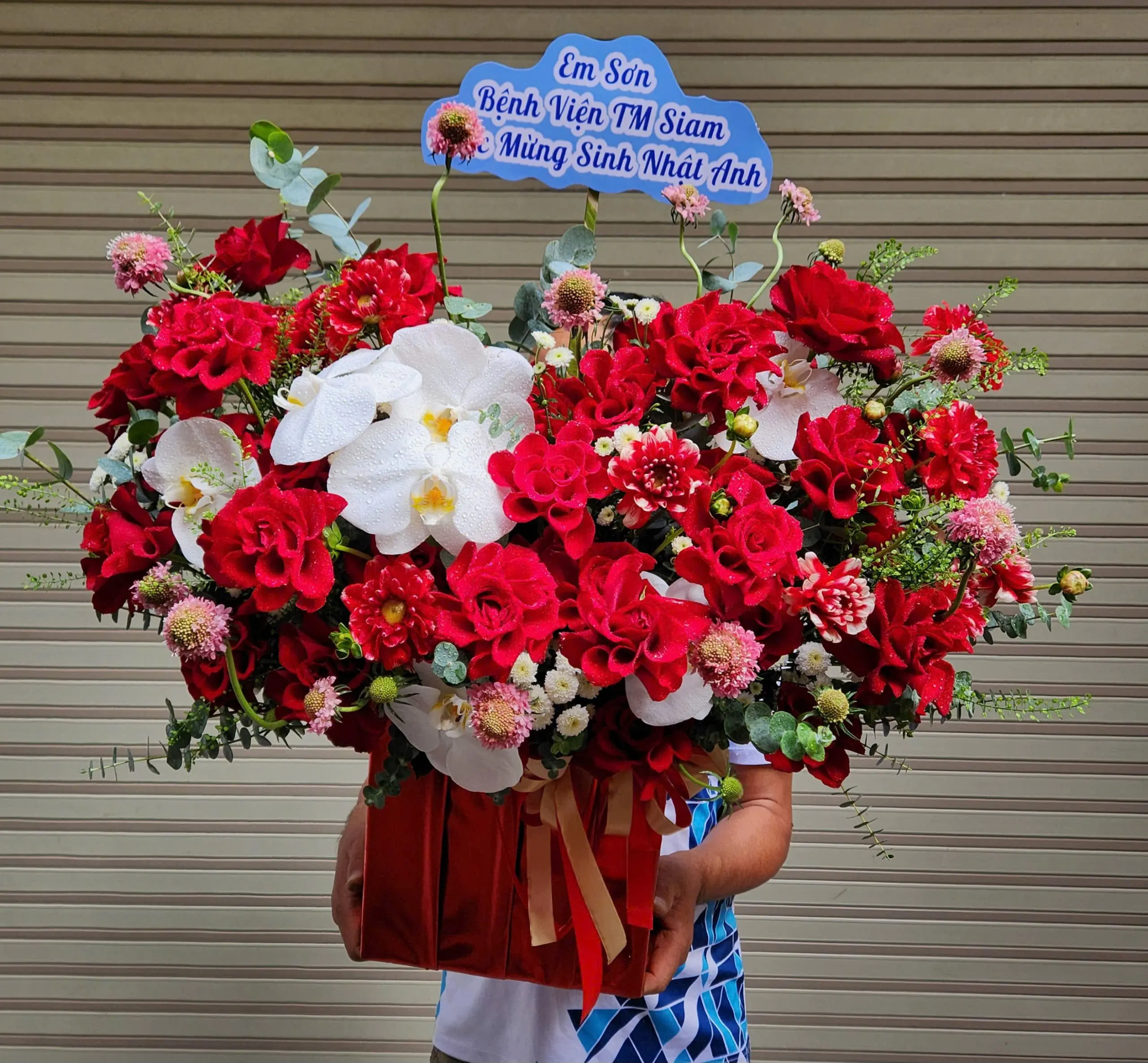Giỏ Hoa Hồng Đỏ 