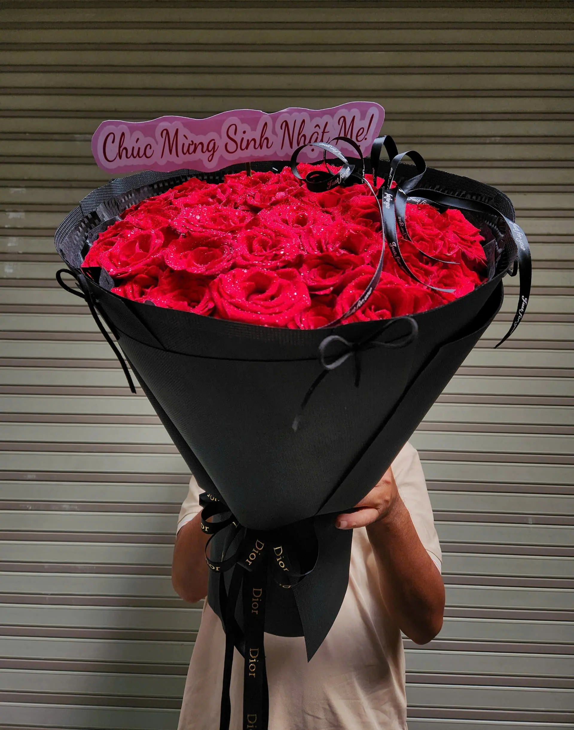 B&oacute; Hoa Hồng Đỏ Tỏ T&igrave;nh L&atilde;ng Mạn