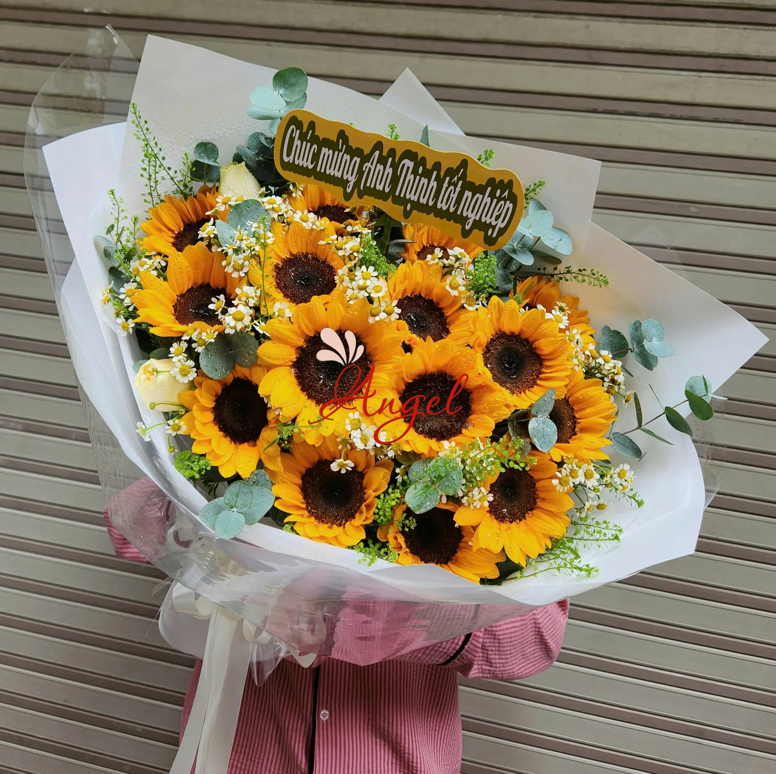 Bó Hoa Hướng Dương Tốt Nghiệp Đẹp Nhất TP.HCM | Hoa Tươi Angel