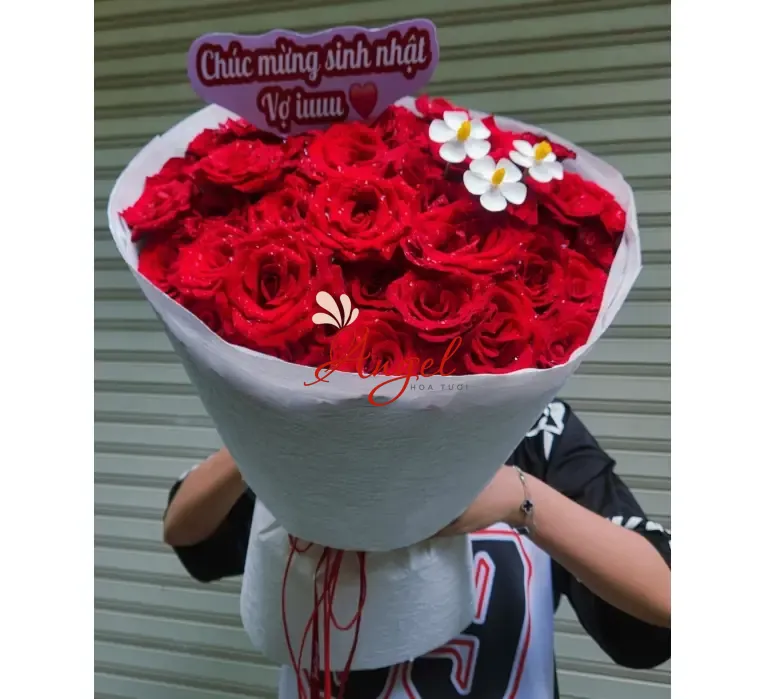 Bó Hoa Hồng Đỏ Tỏ Tình Sang Trọng – Giao Nhanh TP.HCM | Hoa Tươi Angel