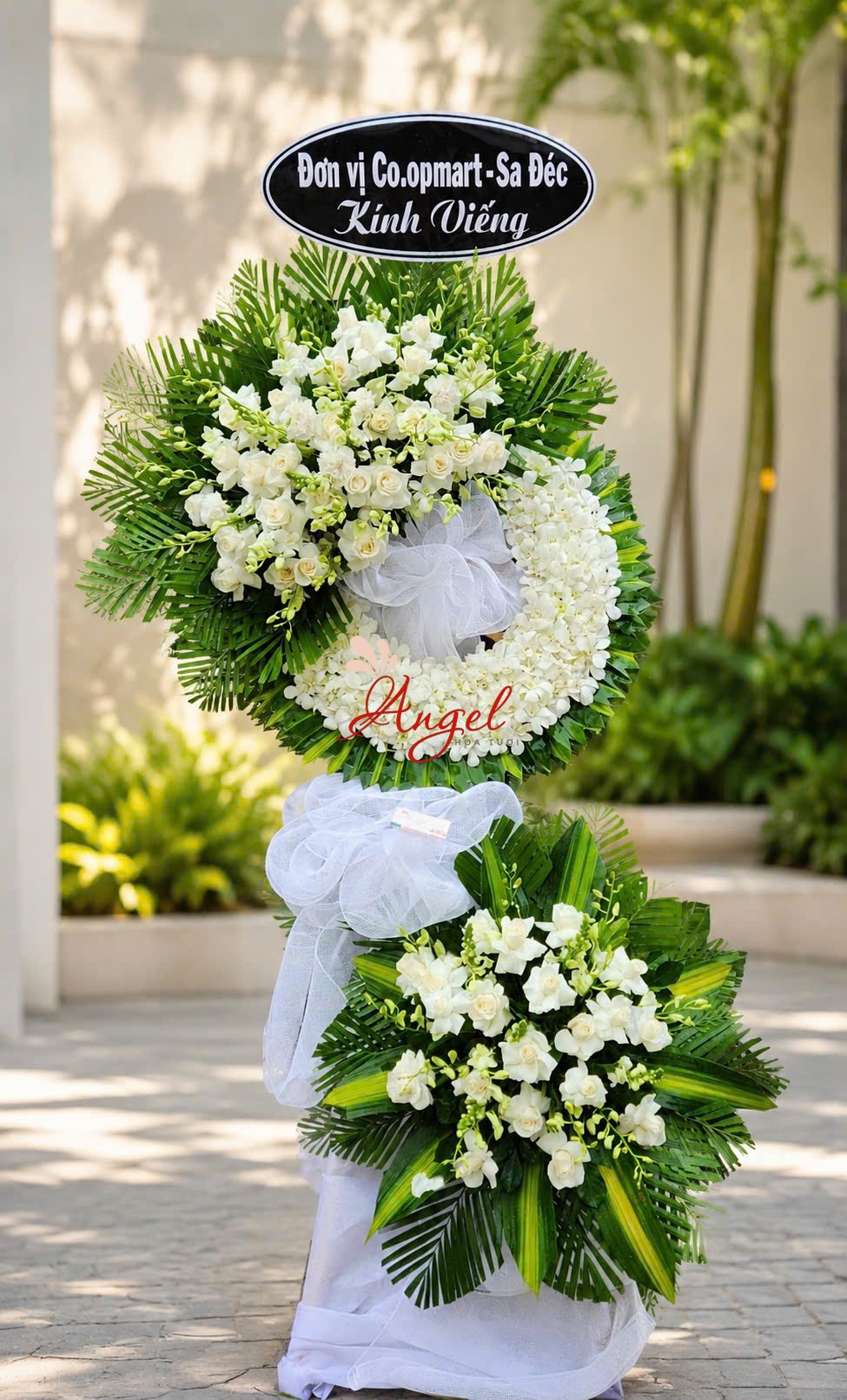 Kệ Hoa Chia Buồn Sang Trọng TP.HCM | Hoa Tươi Angel Giao Nhanh