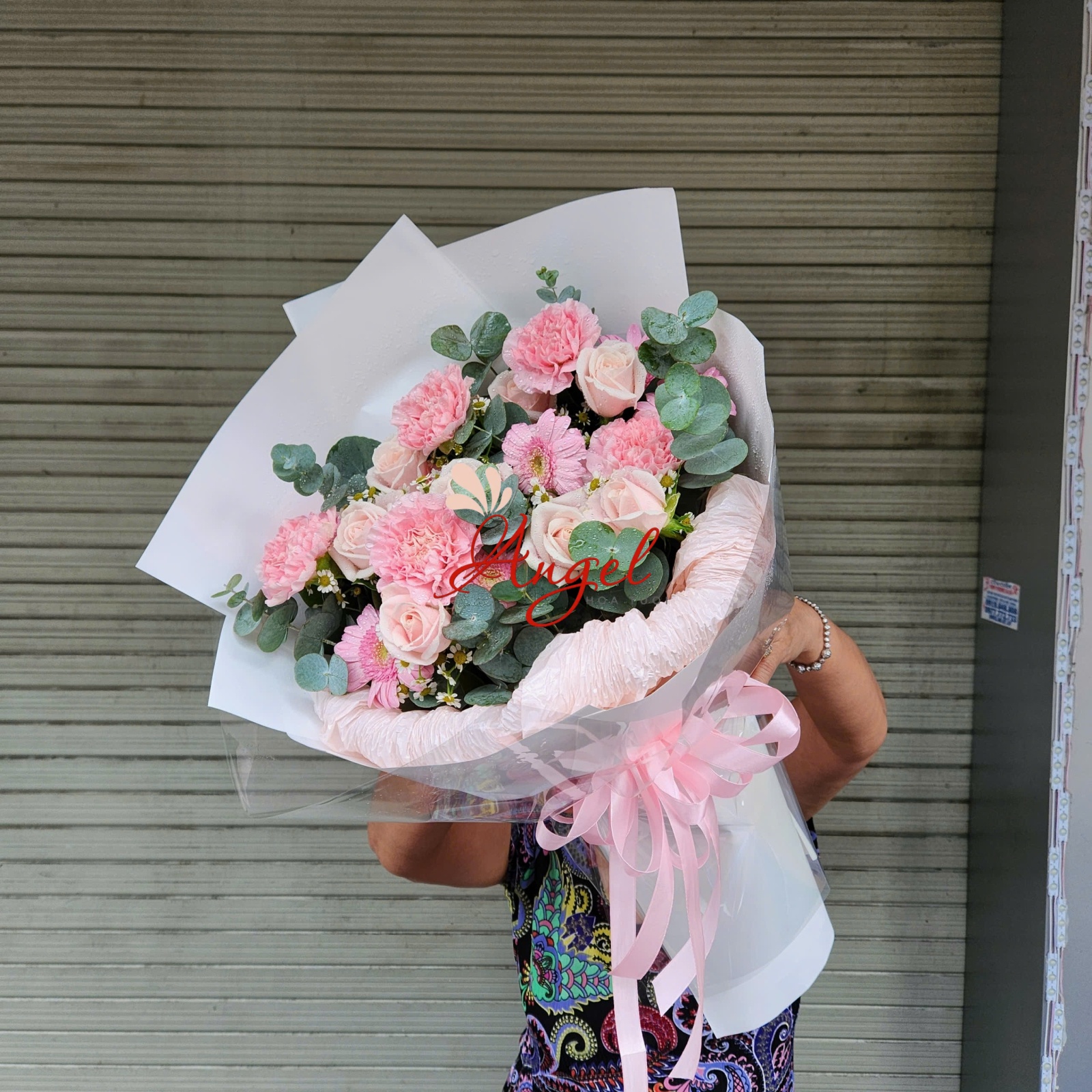 Bó hoa hồng cẩm chướng hồng pastel đẹp nhẹ nhàng