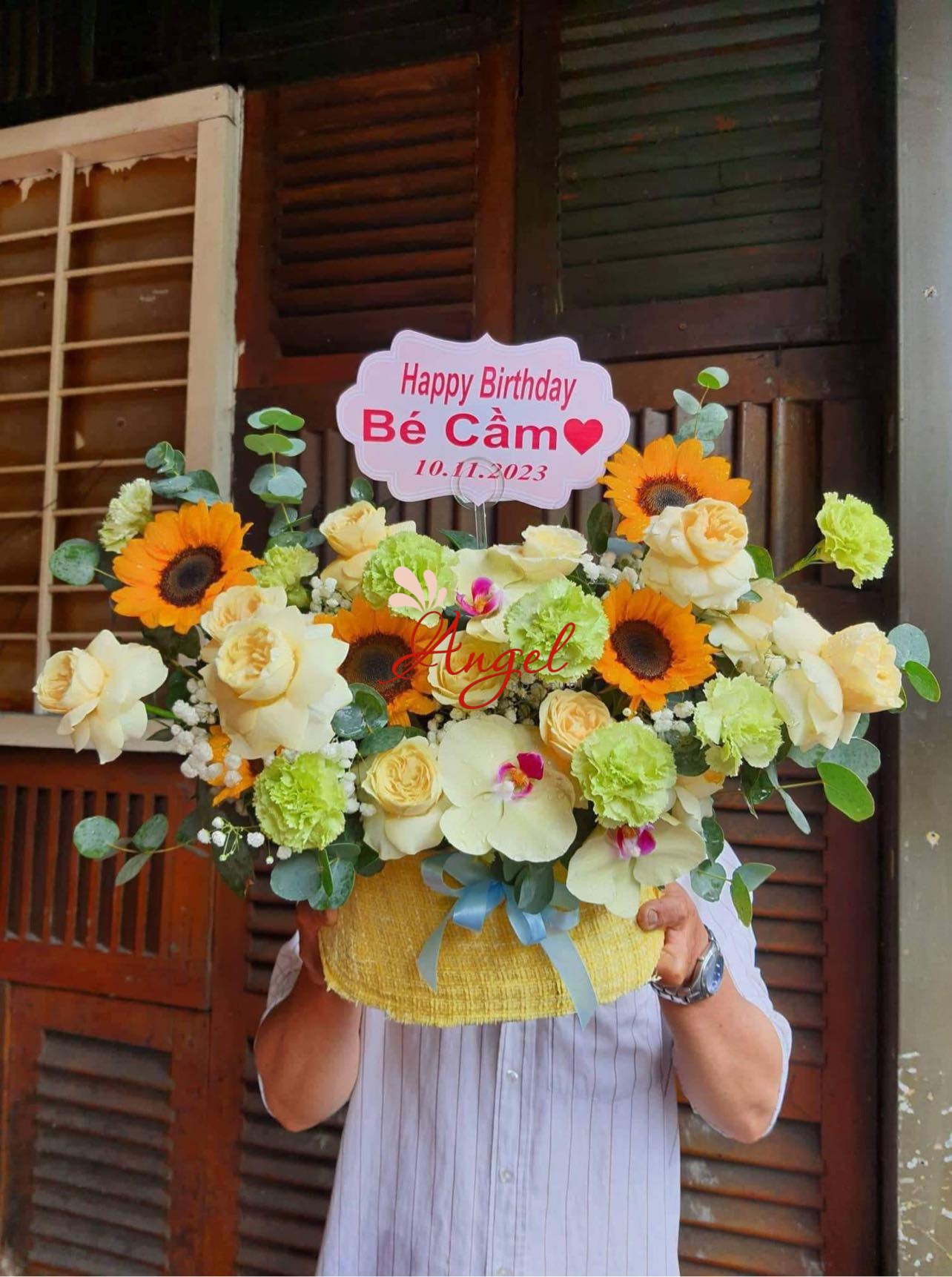 GIỎ HOA MỪNG SINH NHẬT  HƯỚNG DƯƠNG 