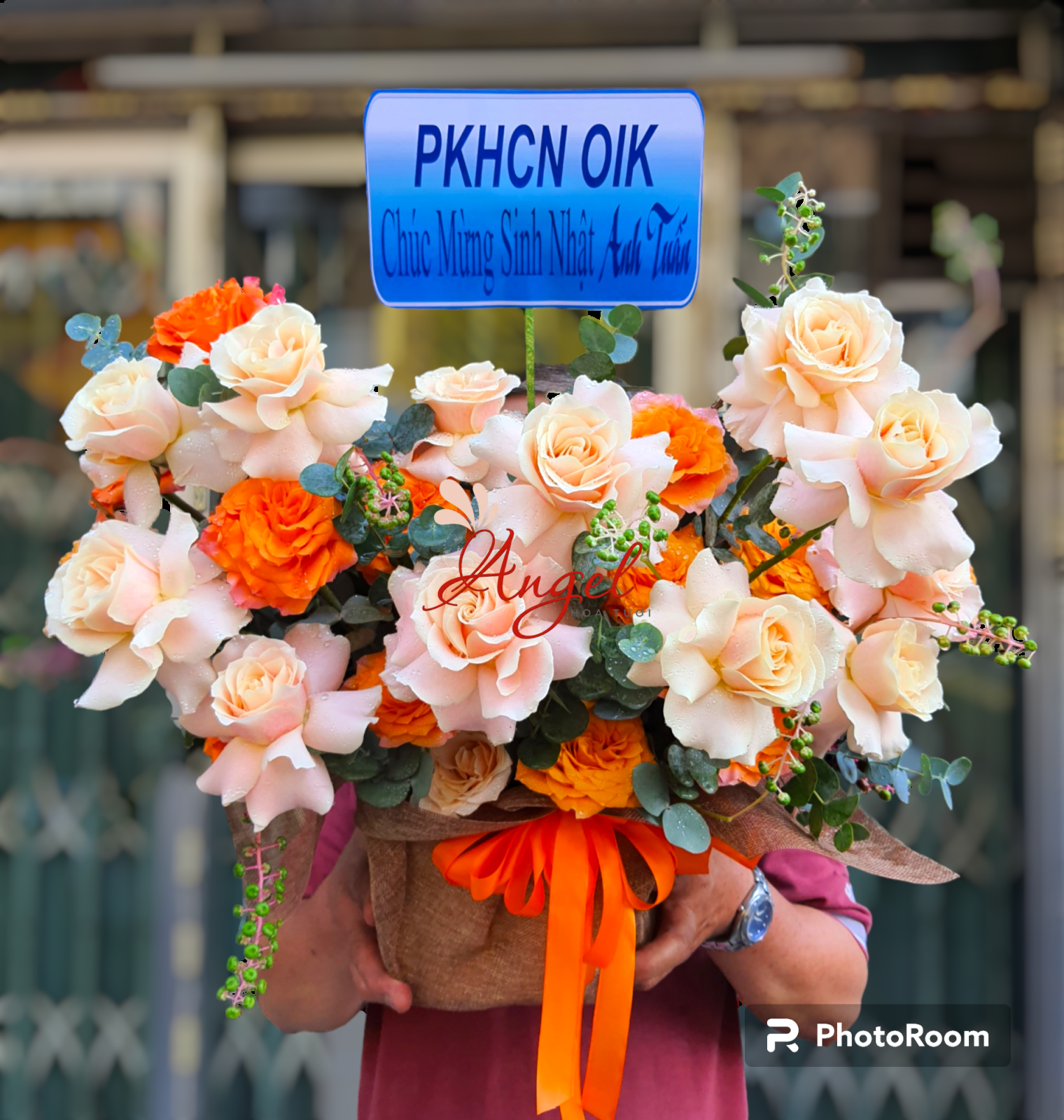 Giỏ Hoa Tặng Sinh Nhật - Món Quà Tươi Thắm