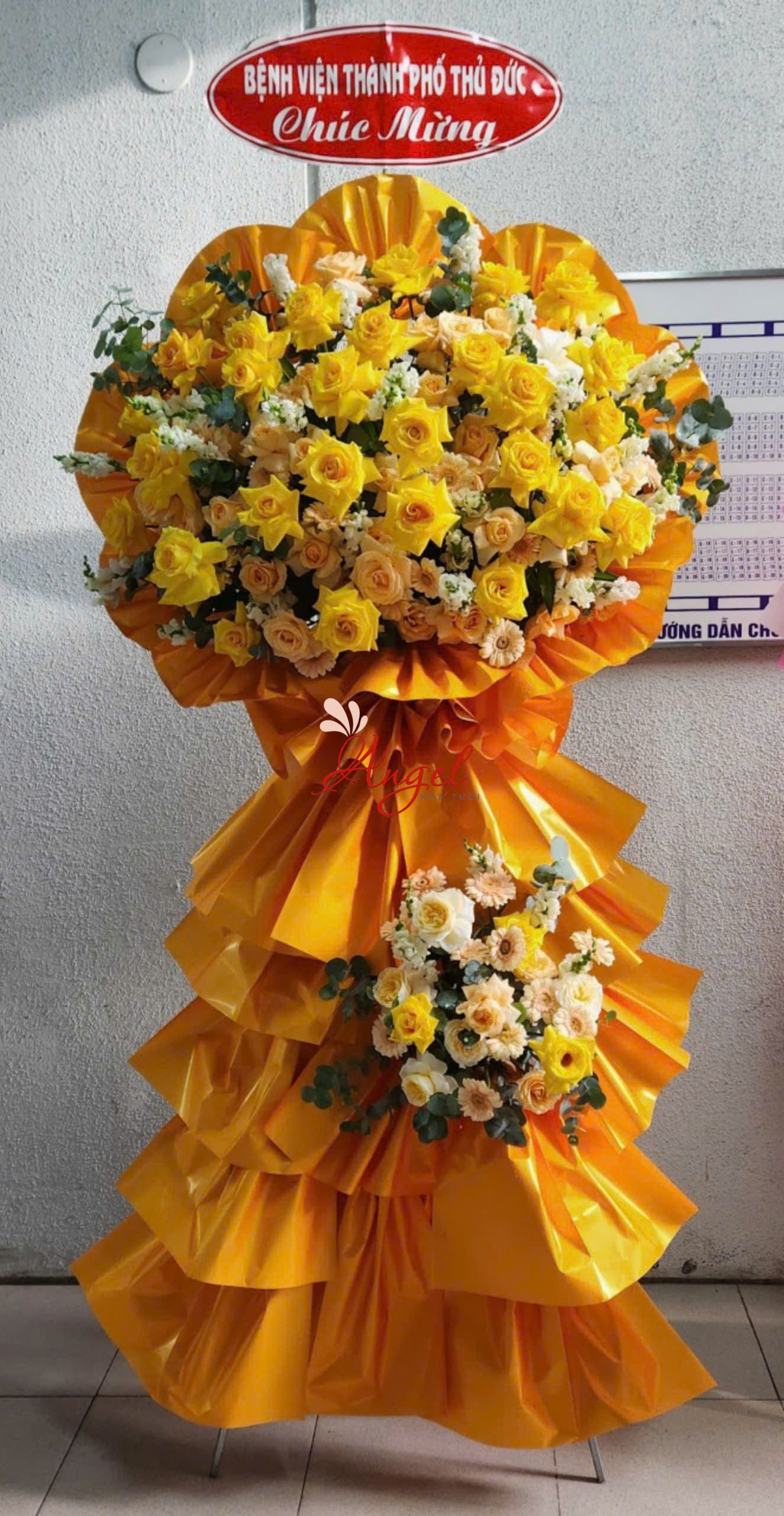 Hoa chúc mừng khai trương màu vàng 