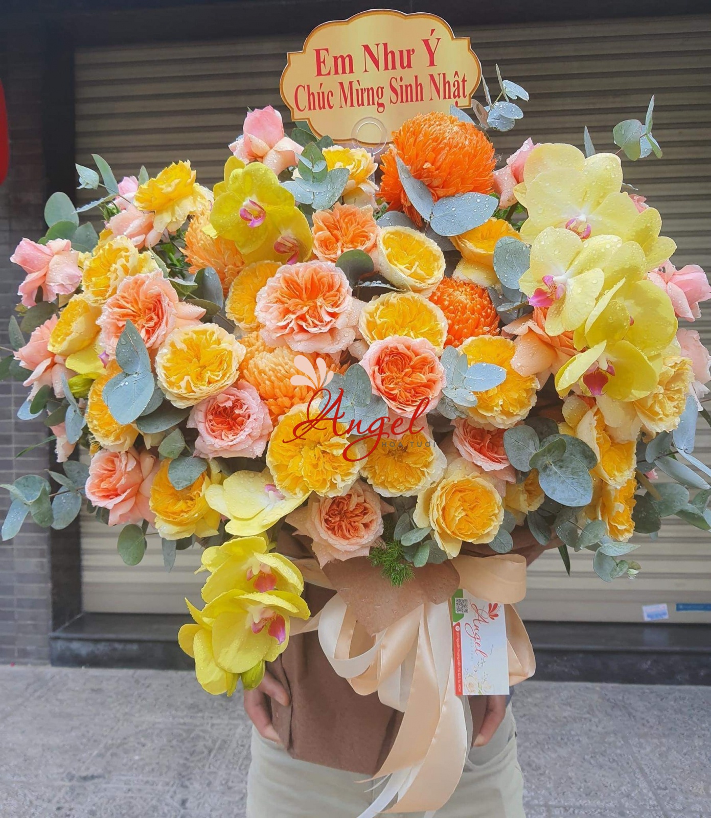 BÌNH HOA CHÚC MỪNG - MỘT ĐỜI HUY HOÀNG
