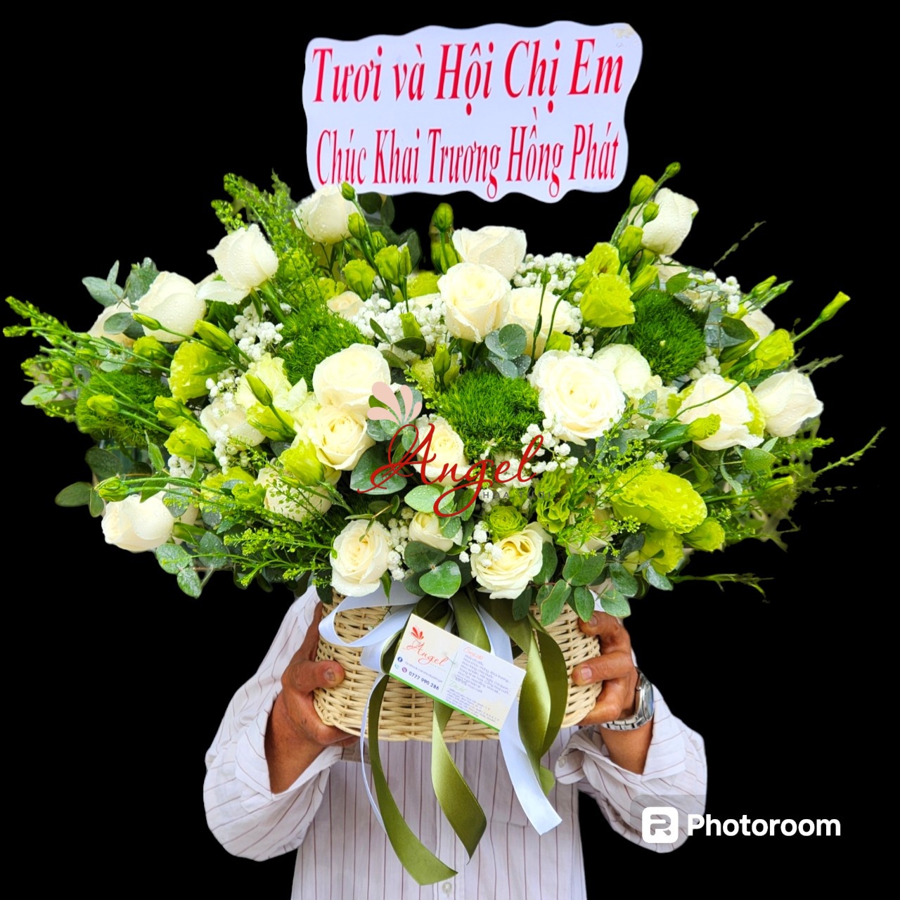 Giỏ Hoa Chúc Mừng Màu Xanh Lá 