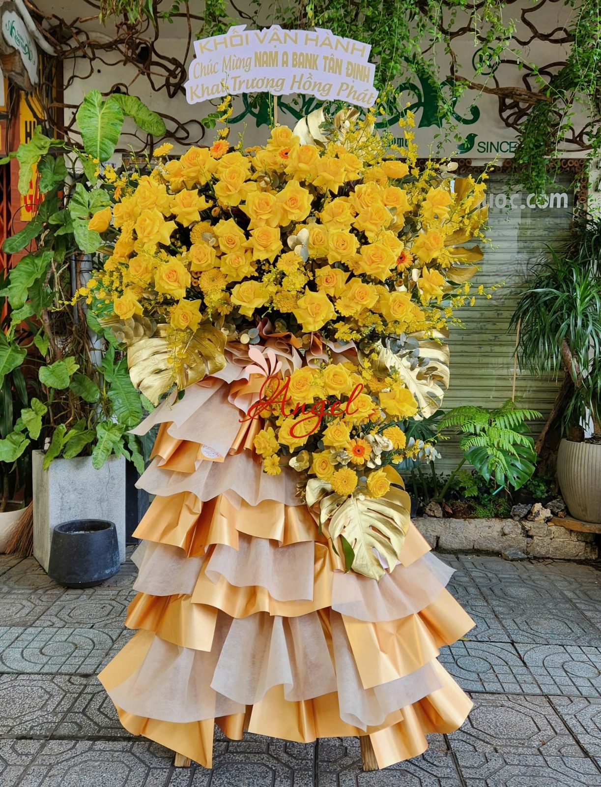 Kệ Hoa Chúc Mừng Khai Trương Tông Vàng